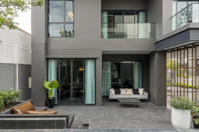 Комплекс вилл с бассейнами, зонами отдыха и клубными домами, Бангкок, Таиланд