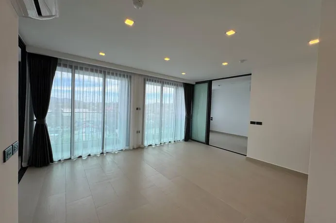 Двухкомнатная квартира с двумя балконами в новой резиденции премиум класса, в 100 метрах от пляжа, Паттайя, Таиланд